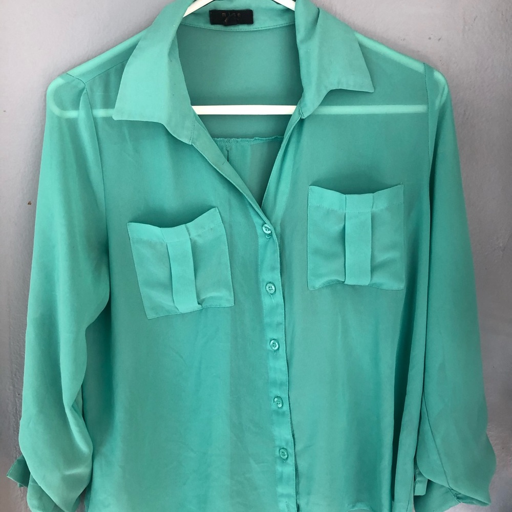 Blouse sheer